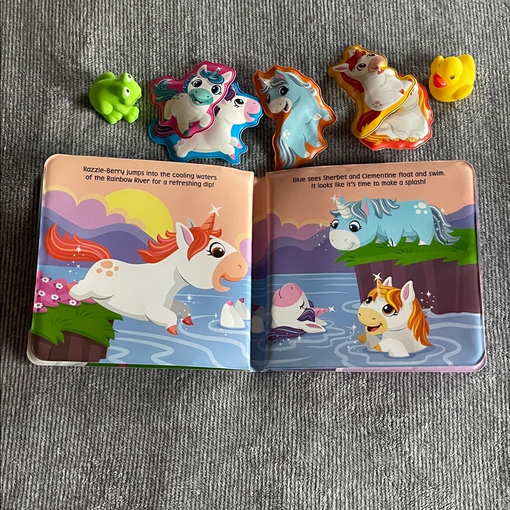 Land of Unicorns Kids Bath Time Toy Set - Picture 4 of 9